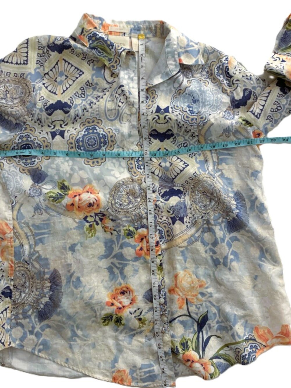 Chico's No Iron 100% Linen Floral Tunic Top Size 2 White Blue Button Front 3/4 S - Picture 6 of 7